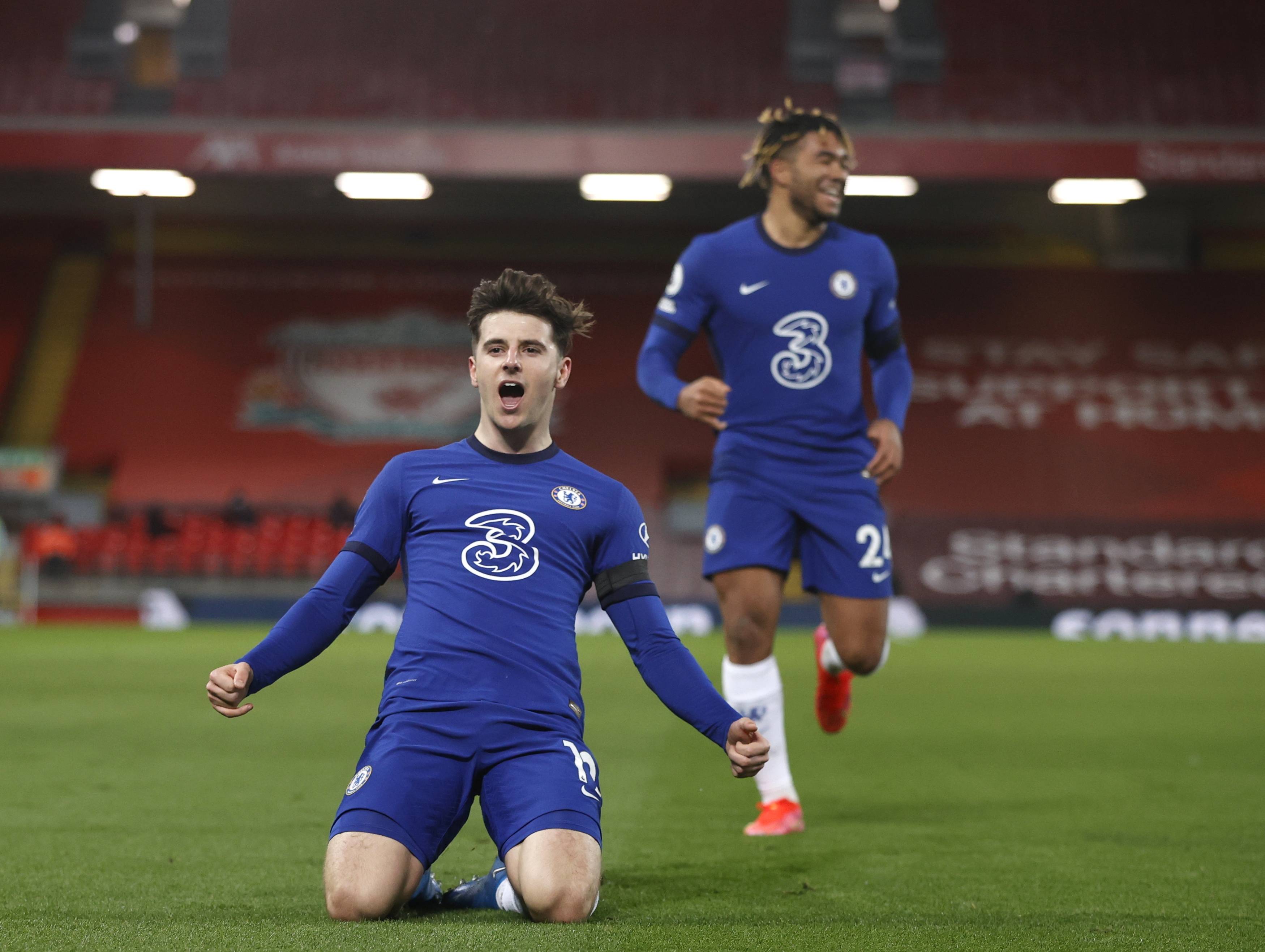 球仍不足以 球仍不足以