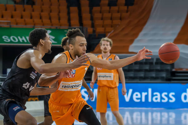 仅使他闪耀 仅使他闪耀